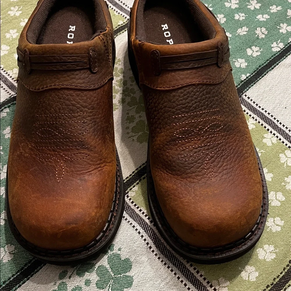 Women’s Roper Crazy Horse Laces mules 8
Round toes. Like new. - Picture 10 of 16